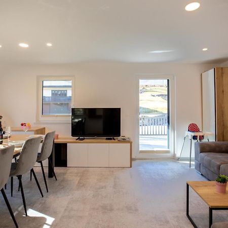Apartment Crystal Aura 1 ボーヒニ エクステリア 写真